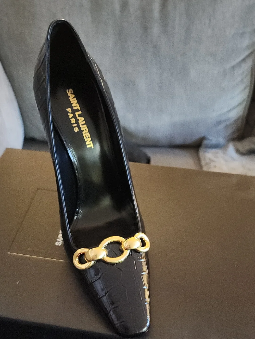 Saint Laurent Black Croc-Embossed Pump with Gold Chain - Picture 1 of 8